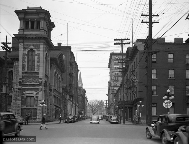 Intersection des rues Metcalfe et Queen à Ottawa en 1938