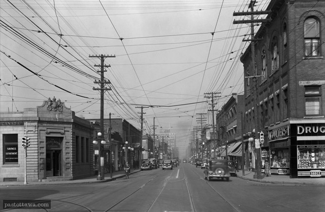 Bank Street looking North at Somerset in 1938