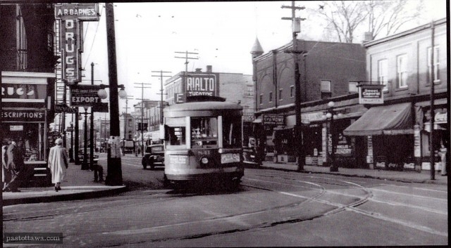 Intersection des rue Bank et Gladstone vers 1940