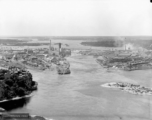 Ottawa River with Victoria Island and Chaudière Island