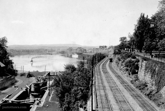 Locks of the Rideau Canal when rails were still running along Major Hill Park.