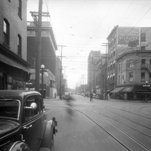 Rue Queen à la hauteur de Bank en 1938