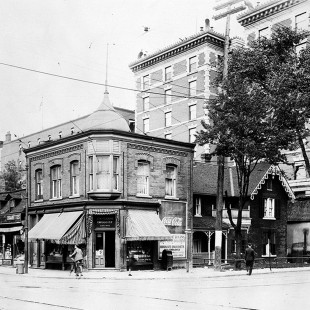 Former intersection of Elgin Street and Laurier Avenue in Ottawa in 1928