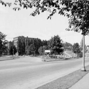 Slater Street with the former apartment buildings in Ottawa in 1938
