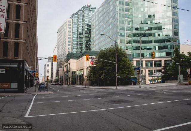 Albert Street @ Metcalfe Street in Ottawa in 2013