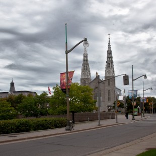 The National Gallery and the Notre-Dame Basilica